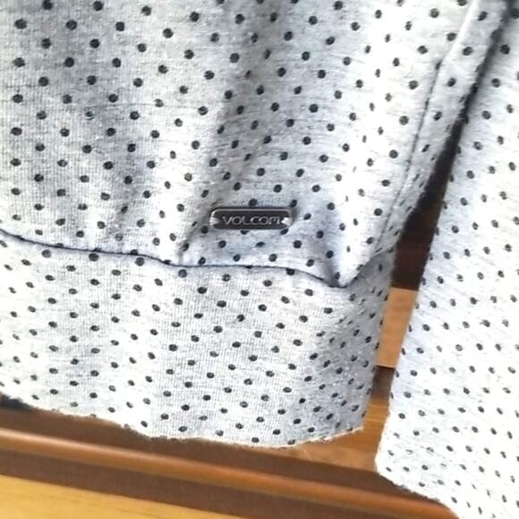 Volcom Long Sleeve - Picture 3 of 4